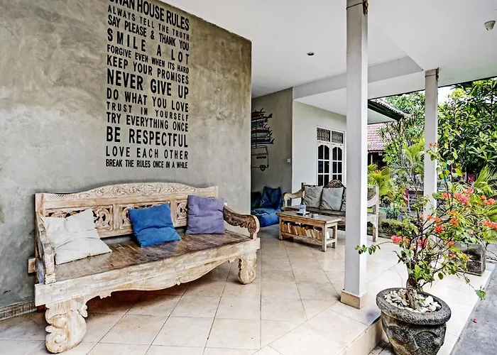 Hotel Oyo 90540 Swan Canggu (Bali)